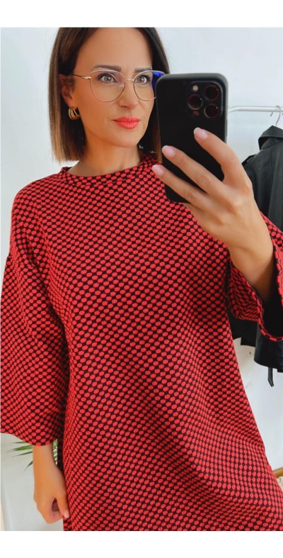 Vestido rojo corte evasé , tela sudadera, manga larga acampanada