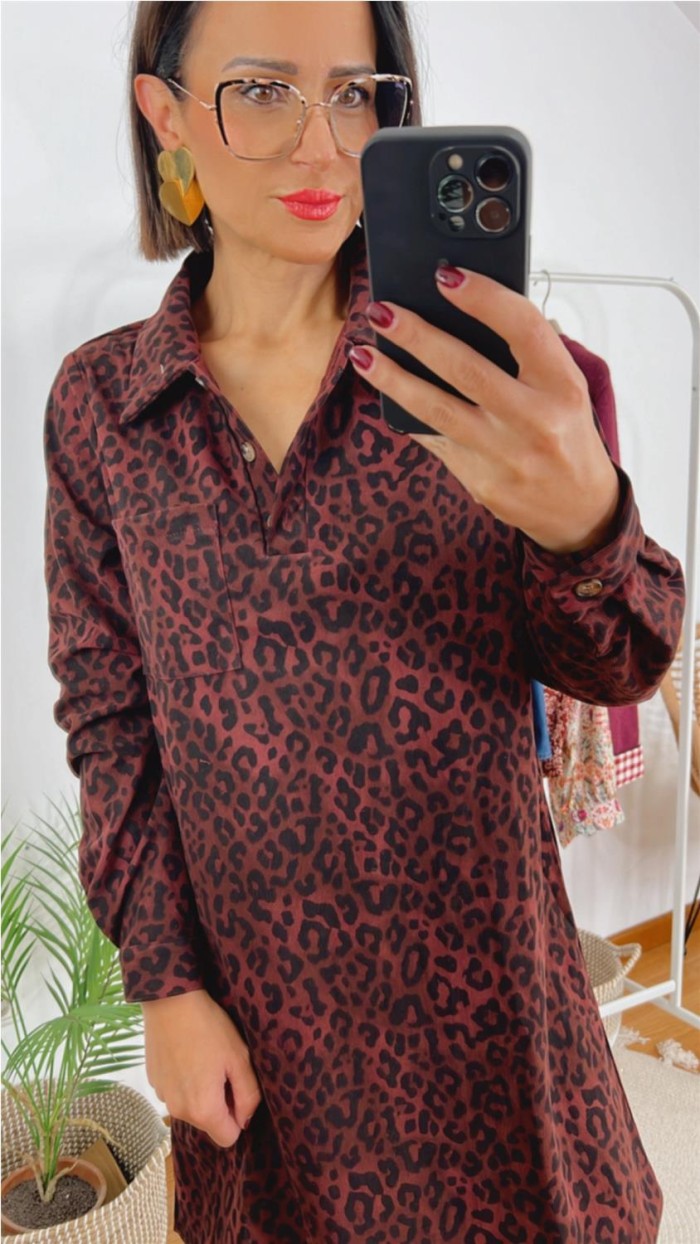 Vestido recto estampado print leopardo cuelo camisa