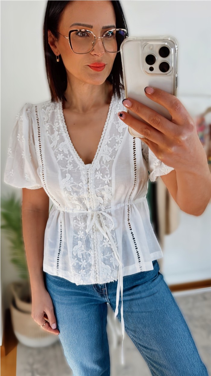 blusa bordada corte en cintura blanca