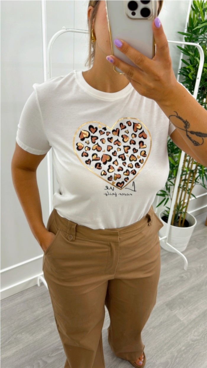 CAMISETA ESTAMPADO PRINT CON DISTINTOS FONDOS