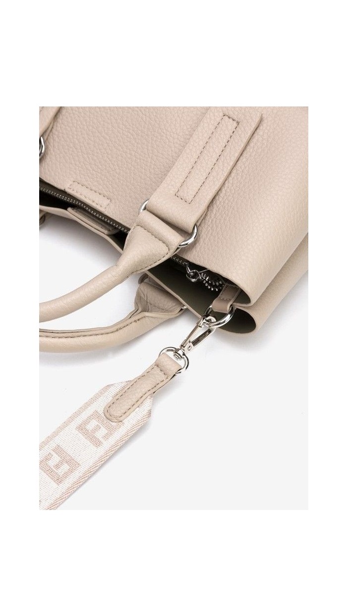 BOLSO CUADRADO TIRA BLANDORES NEGRO Y BEIGE