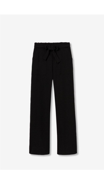 PANTALON NEGRO BOLSILLO DELANTERO