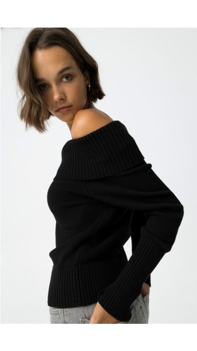 JERSEY CUELLO BARCO NEGRO Y ROJO 2