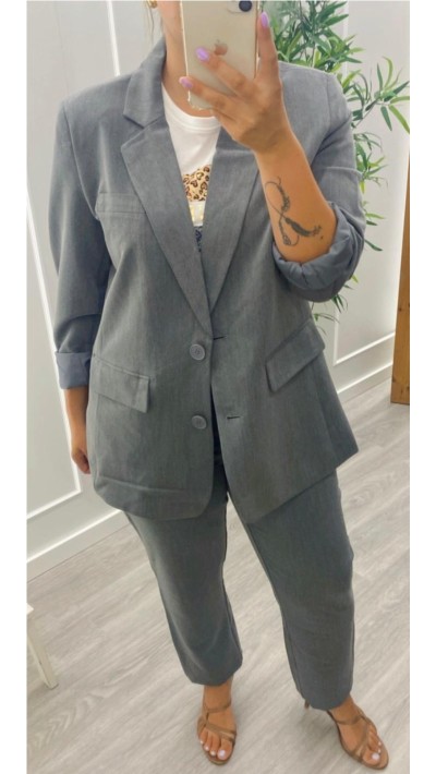 CHAQUETA TRAJE GRIS OVERSIZE