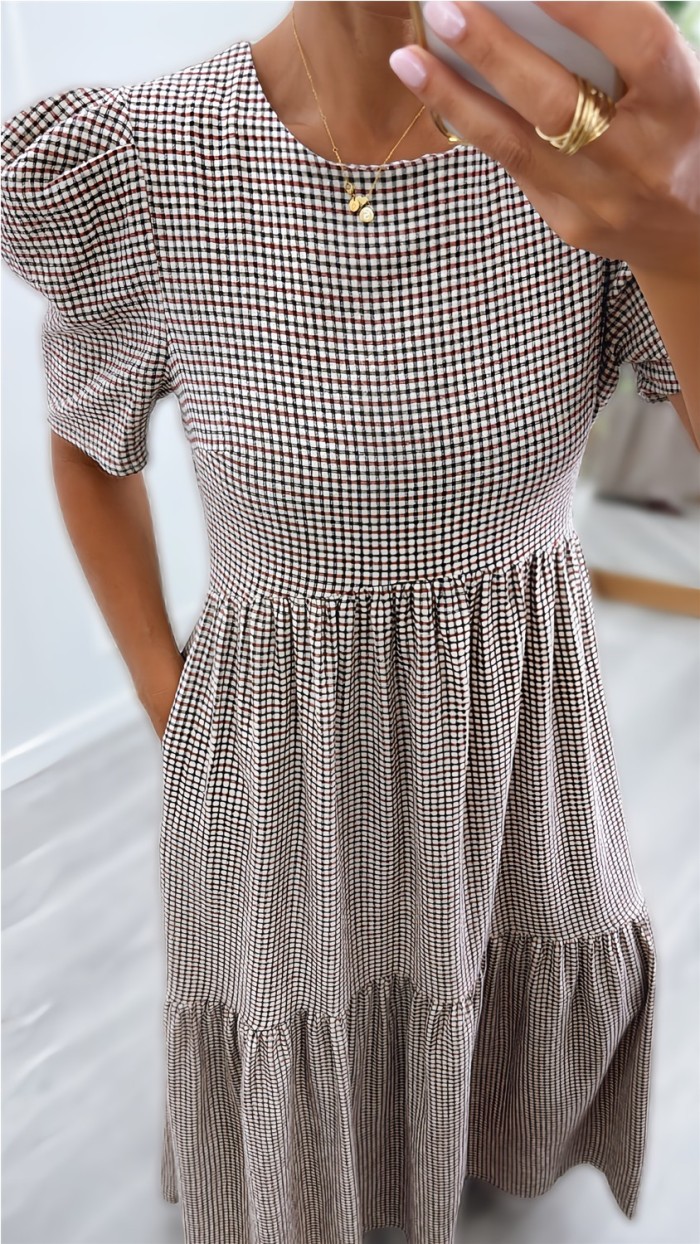 vestido de cuadros con bolsillos, colores verde, burdeos y marrón