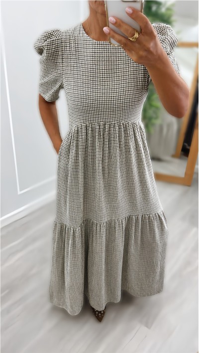 vestido de cuadros con bolsillos, colores verde, burdeos y marrón 2