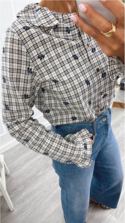 blusa cuello bebé azul marino y marron cuadros