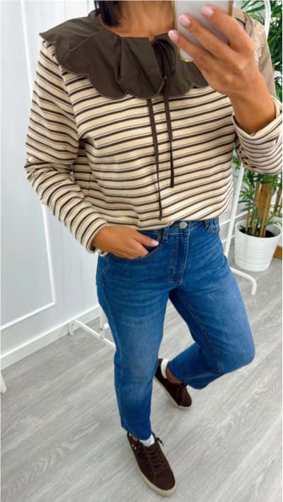 CAMISETA RAYAS CUELLO BEBÉ AZUL MARINO Y MARRÓN