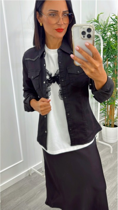 CAMISA NEGRA ELÁSTICA ENTALLADA