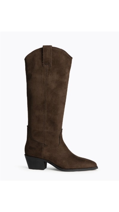 bota cowboy negro y chocolate tacón