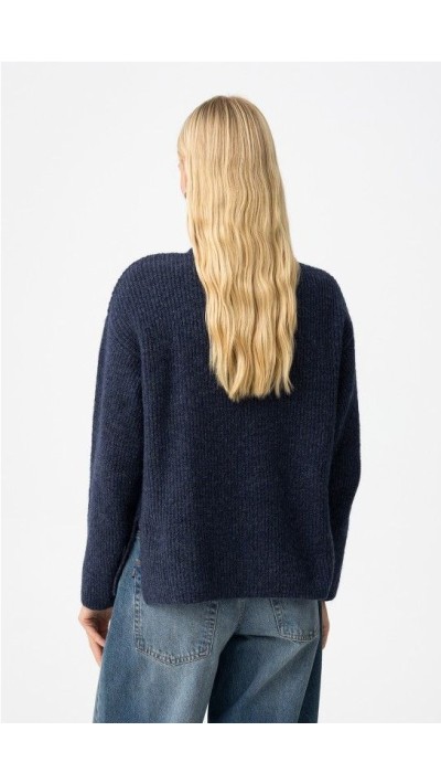 JERSEY CUELLO ABIERTO LATERALES