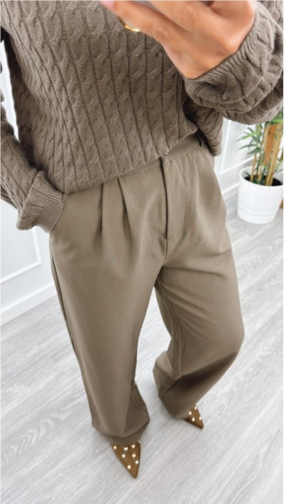 pantalon pinzas color topo tela