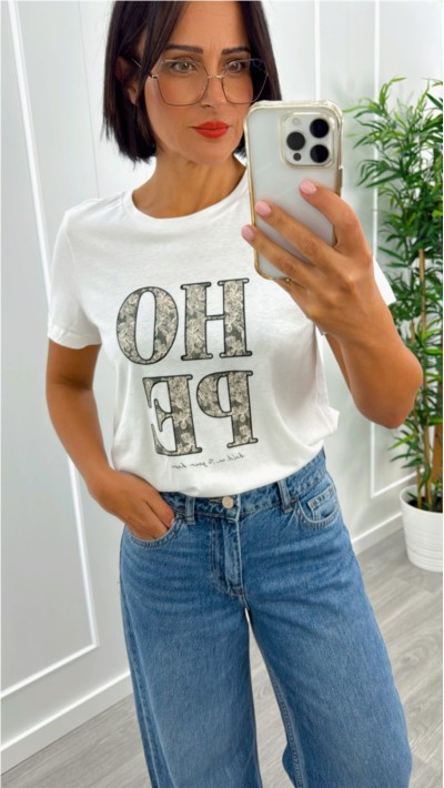 Camiseta hope en blanco y negro