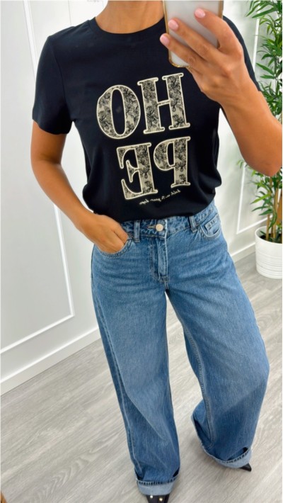 Camiseta hope en blanco y negro 2