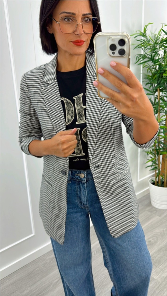 Camiseta hope en blanco y negro Camiseta hope en blanco y negro