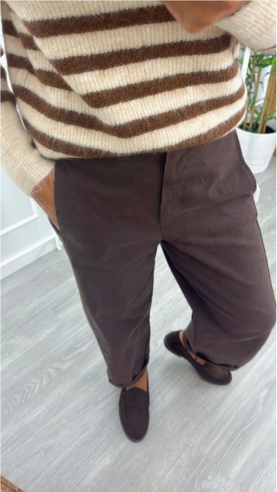 Pantalón mon fit beige, burdeos y marrón
