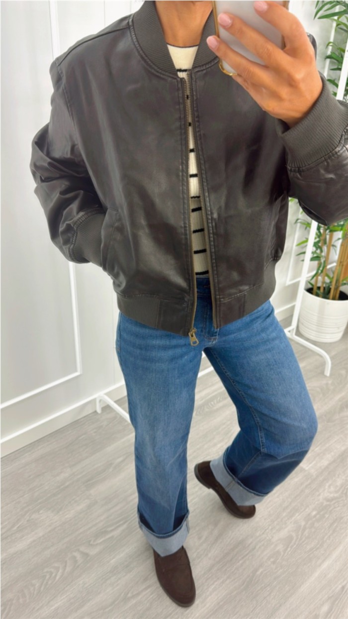 Pantalón tiro bajo color denim