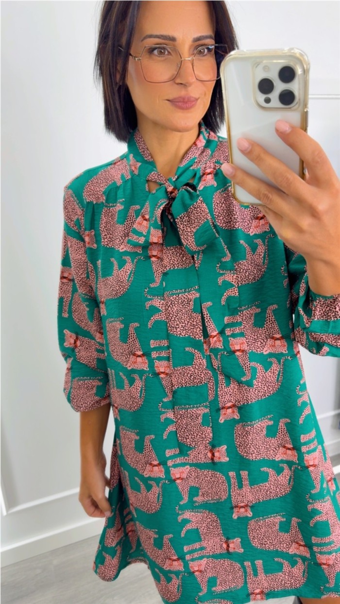 Vestido estampado leopardo cuello lazo
