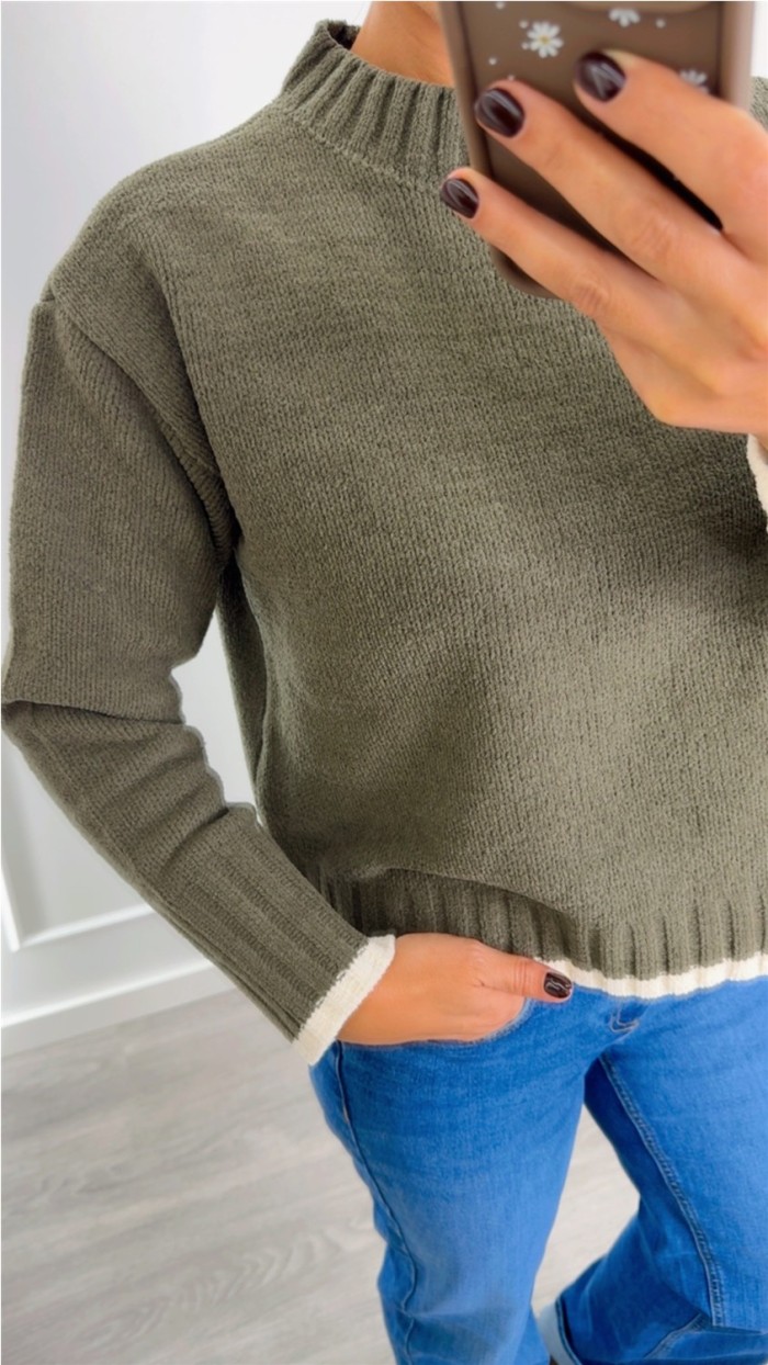 Jersey verde militar cuello redondo tejido chinilla