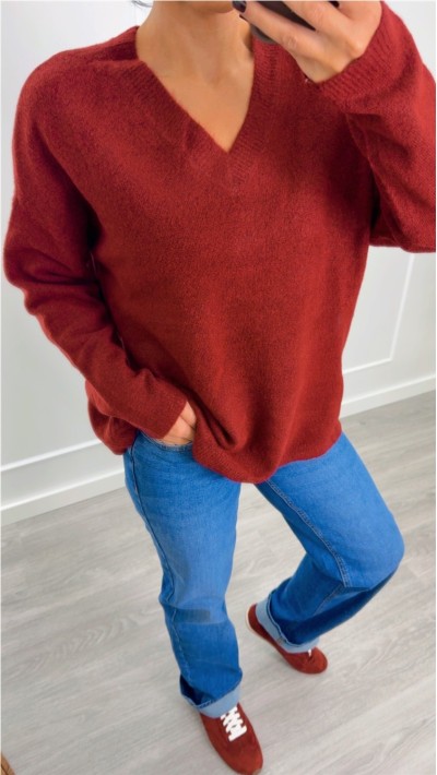 jersey cuello pico oversize rayas y liso color burdeos, beige y rayas 2