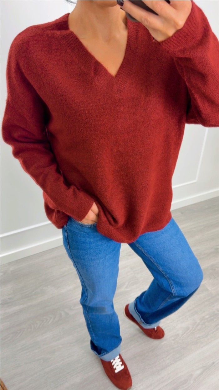 jersey cuello pico oversize rayas y liso color burdeos, beige y rayas