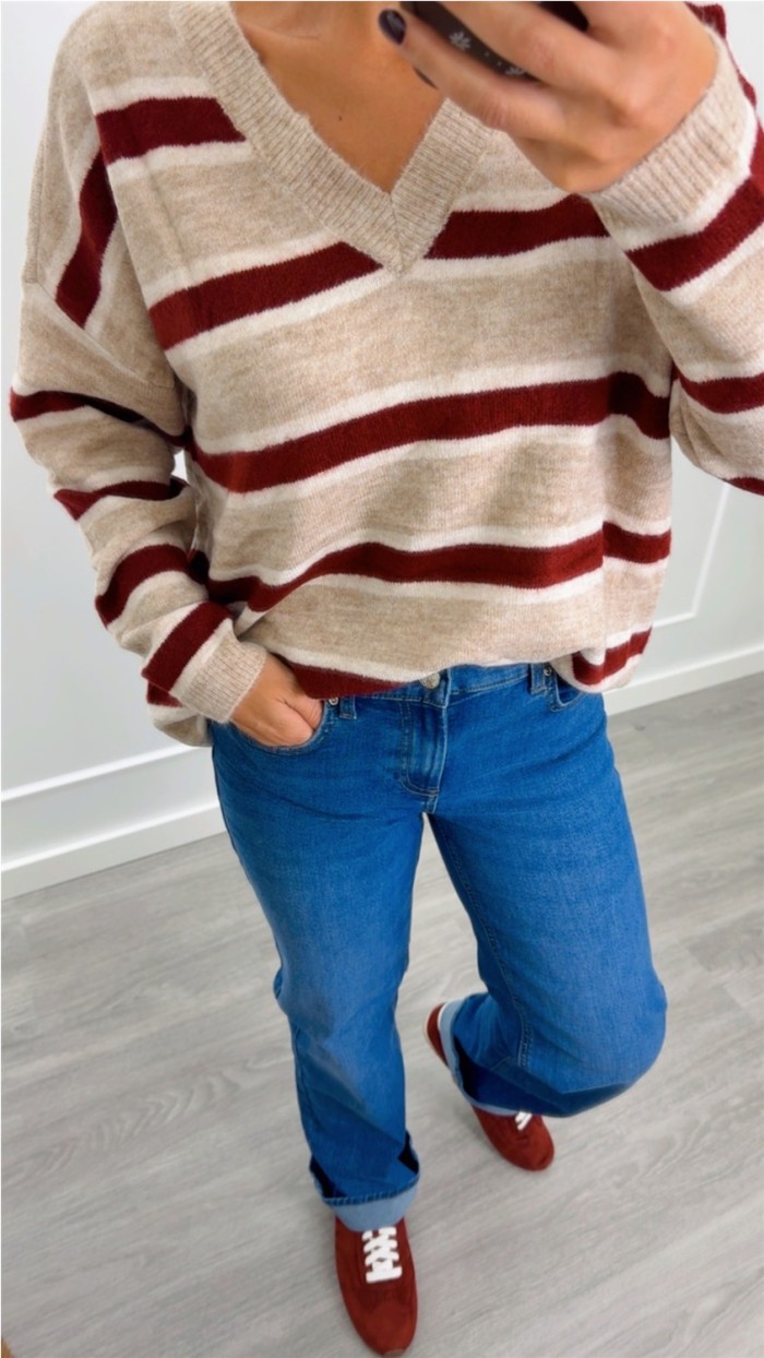 jersey cuello pico oversize rayas y liso color burdeos, beige y rayas