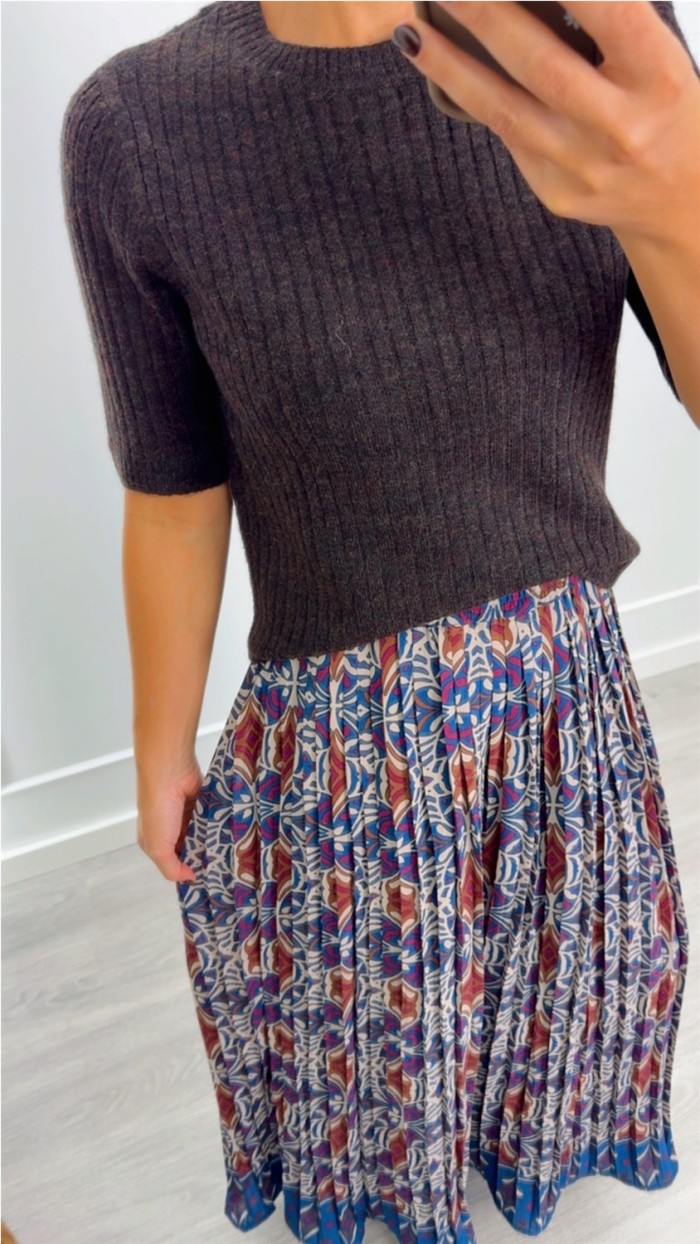 jersey cuello redondo manga corta, tejido suave burdeos, choco y gris