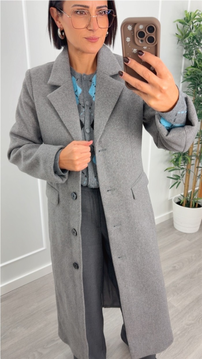 abrigo largo paño con bolsillo solapa , en gris y burdeos abrigo largo paño con bolsillo solapa , en gris y burdeos