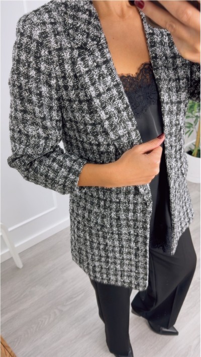 blazer cuadros negro blanco tipo chanel