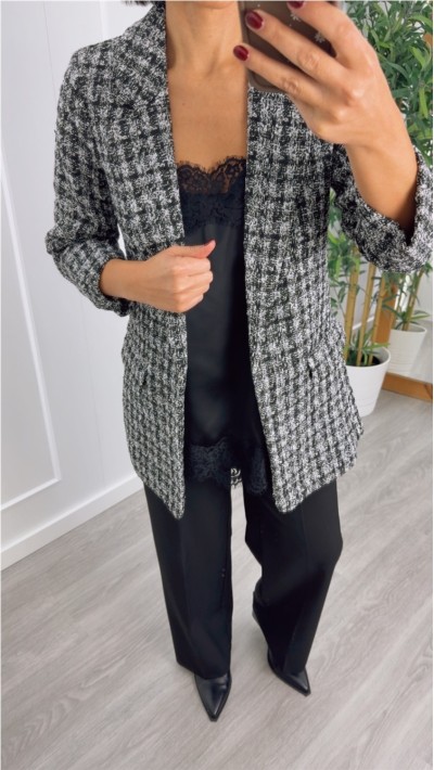 blazer cuadros negro blanco tipo chanel 2
