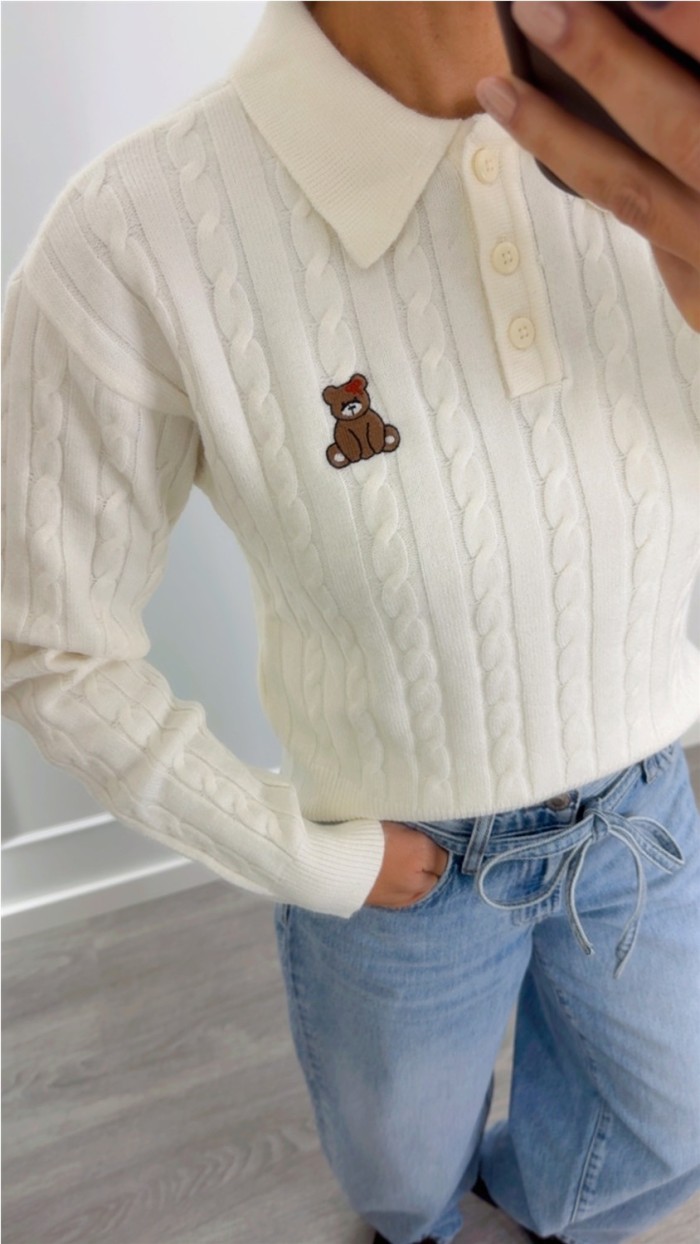 JERSEY TIPO POLO TEJIDO SUAVE DETALLE OSO, NEGRO Y BEIGE