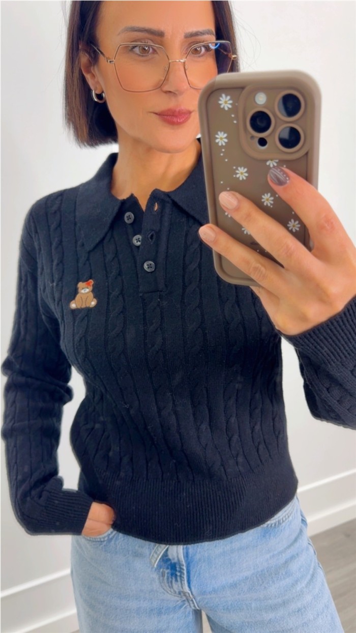 JERSEY TIPO POLO TEJIDO SUAVE DETALLE OSO, NEGRO Y BEIGE