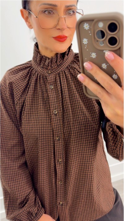 BLUSA MARRON CUELLO MAO