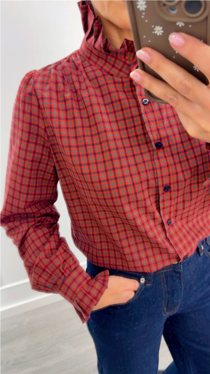 BLUSA CUELLO MAO DE CUADROS ROJOS VERDES Y AZULES