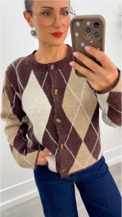 chaqueta rombos, marrón con beige y burdeos con gris, punto suave y ca