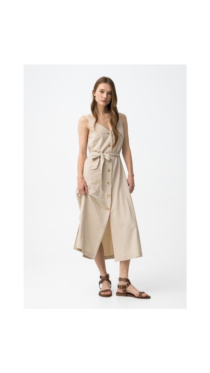 Vestido color arena botones delanteros tira ancha escote v