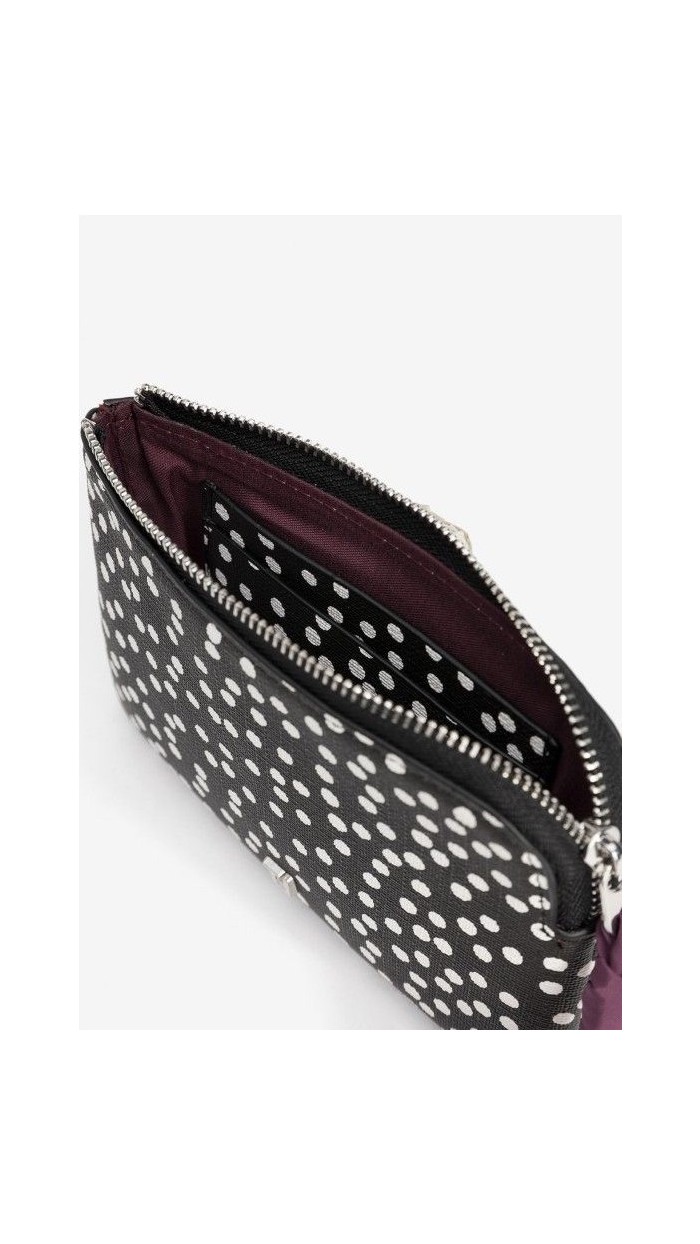 monedero fondo negro con pintitas en blanco y detalle lazo en morado