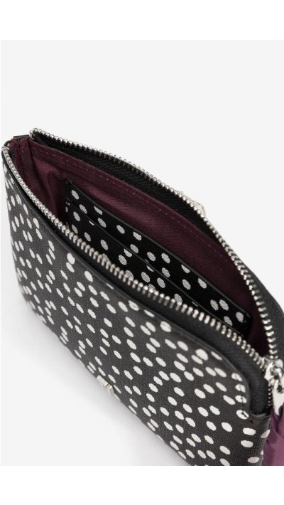 monedero fondo negro con pintitas en blanco y detalle lazo en morado