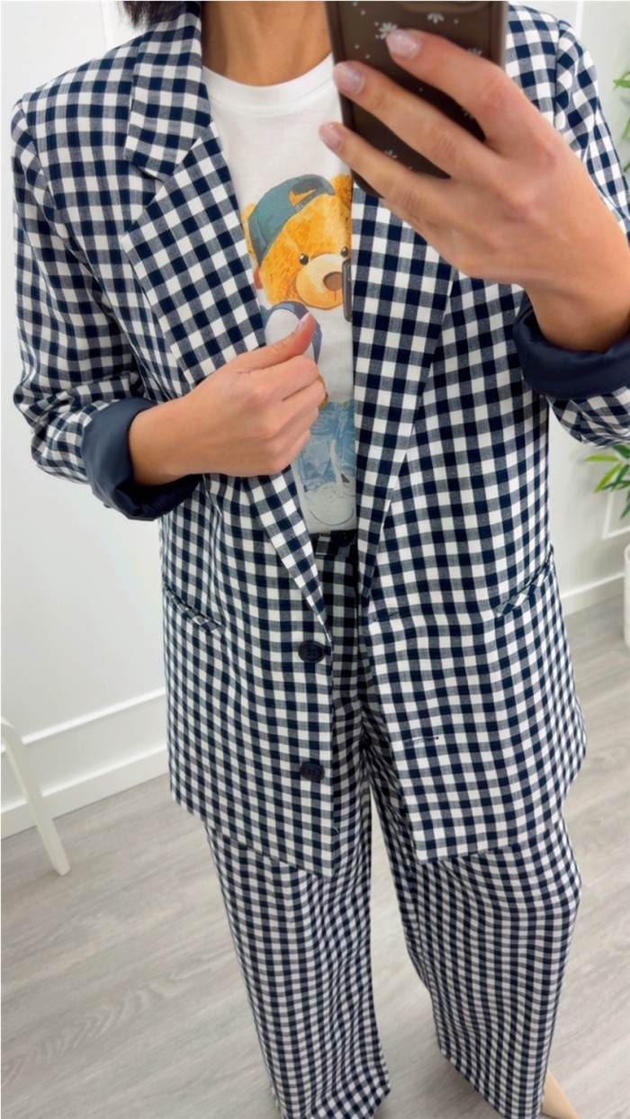 pantalón fluído cuadro vichy camel y azul marino