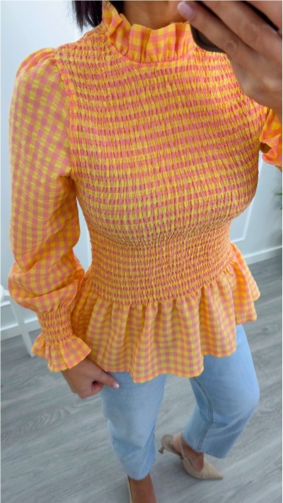 blusa cuadros vichy gomas escote y manga abullonada 2