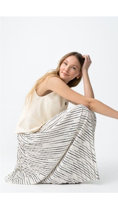 vestido chaleco unido blanco y negro flada plisada