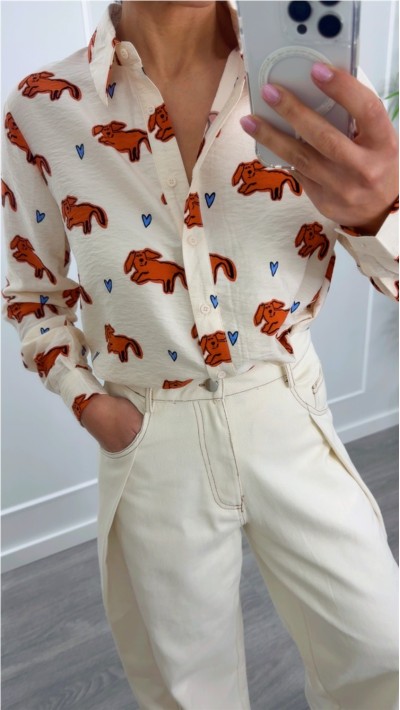 CAMISA ESTAMPADO PERROS FONDO BEIGE