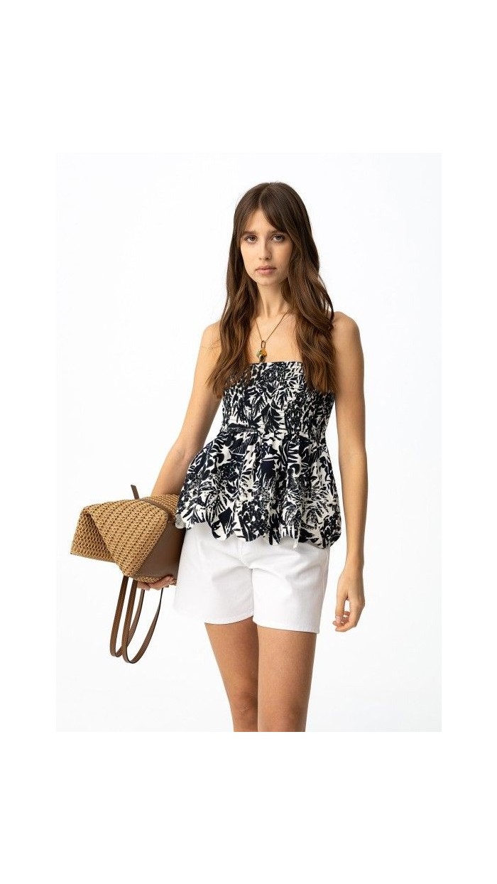 top strad goma en escote palabra de honor bordado