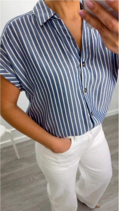 CAMISA MANGA CORTA ESCOTE PICO BOTONES A CONTRASTE 2