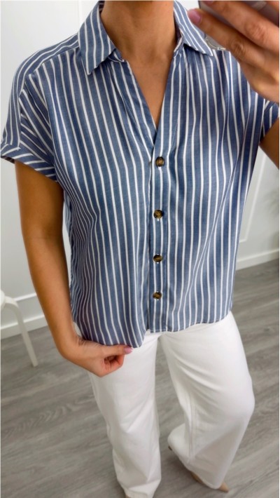 CAMISA MANGA CORTA ESCOTE PICO BOTONES A CONTRASTE