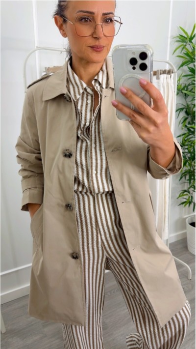 CAMISA MANGA CORTA RAYAS VERTICALES COLOR CAMEL Y BLANCO