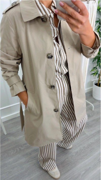 GABARDINA TIPO TRENCH CINTO Y BOLSILLO LATERAL
