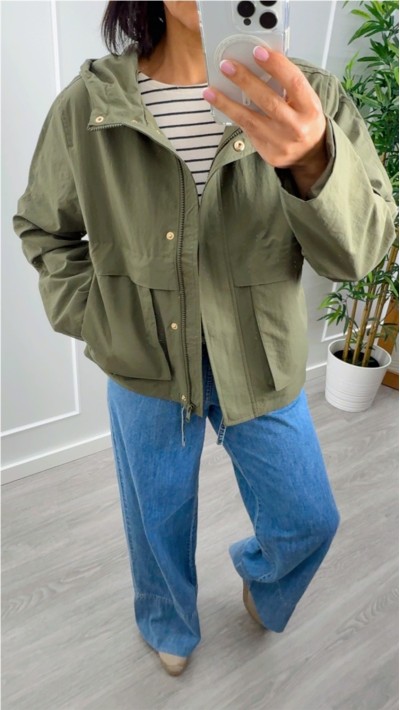 PARKA VERDE BOLSILLO CUADRADO