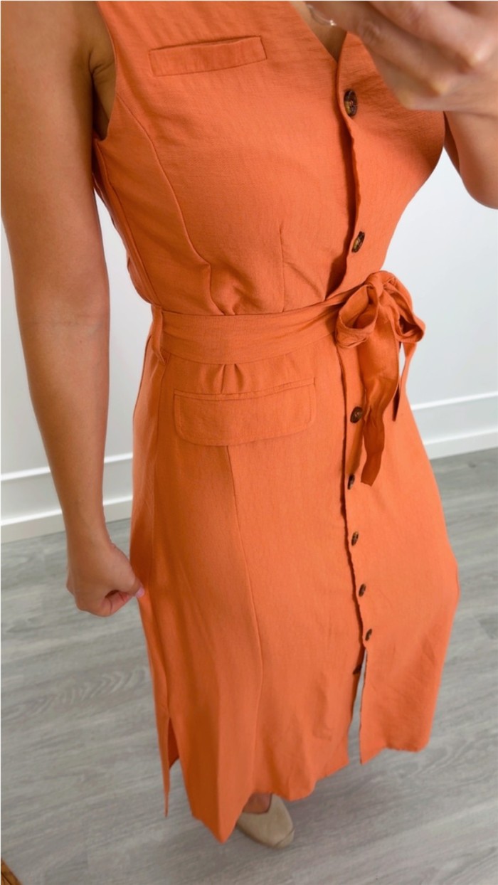 vestido naranja cinto bolsillos con solapa