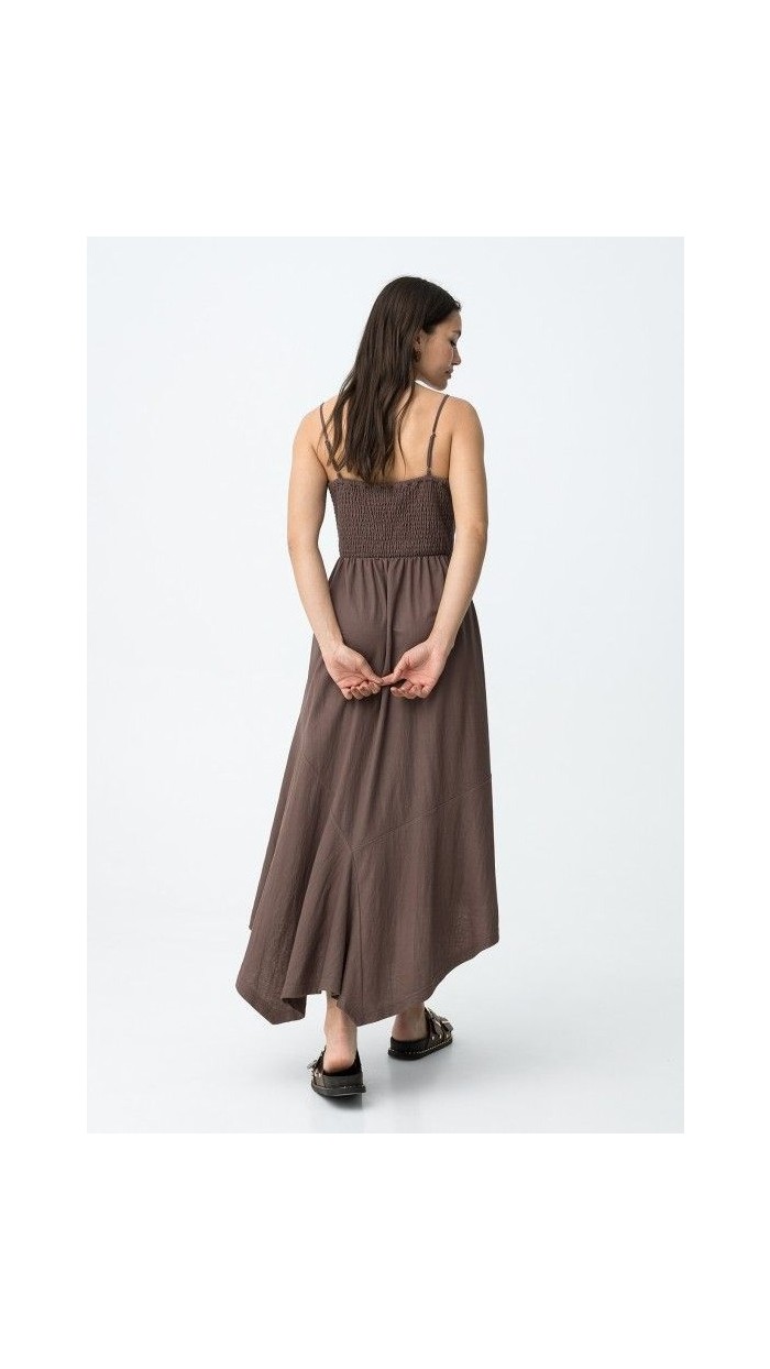 VESTIDO MARRÓN CHOCO ESCOTE DETALLE